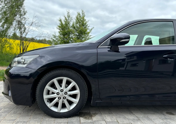 Lexus CT cena 43900 przebieg: 225000, rok produkcji 2011 z Poznań małe 436